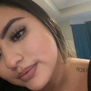 Meet your Posher, Vanessa